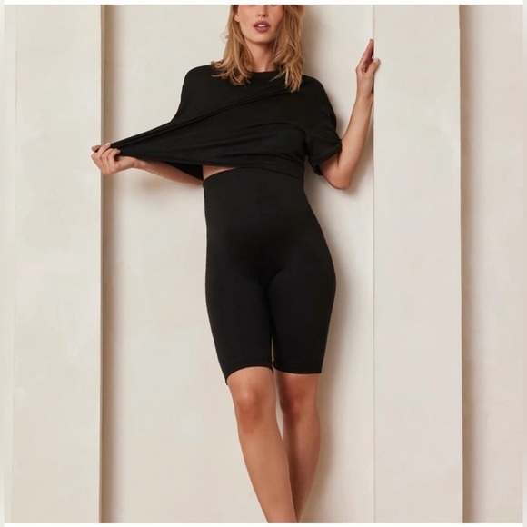 Bumpsuit Maternity Black Biker Shorts - Picture 1 of 9